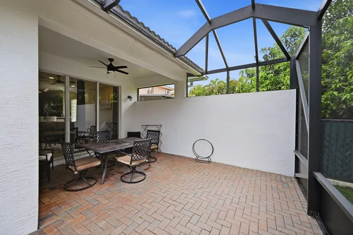 Great space for entertaining without the