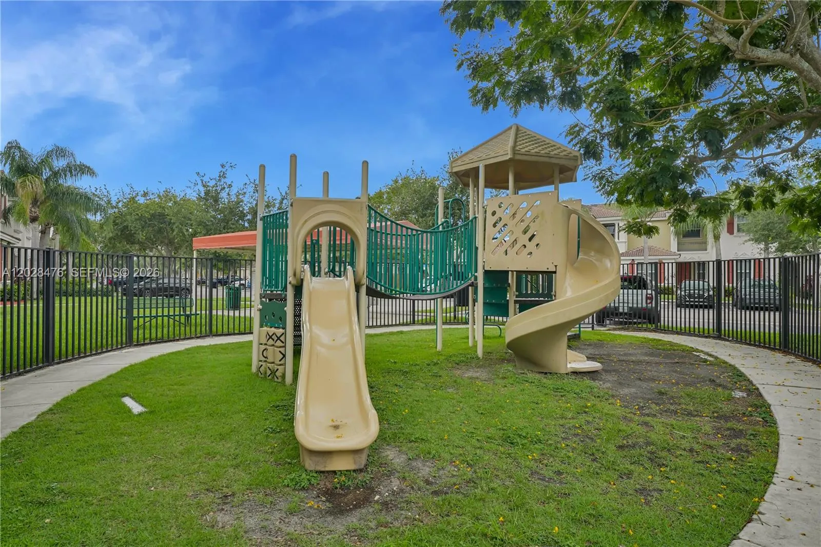 Property photo 33
