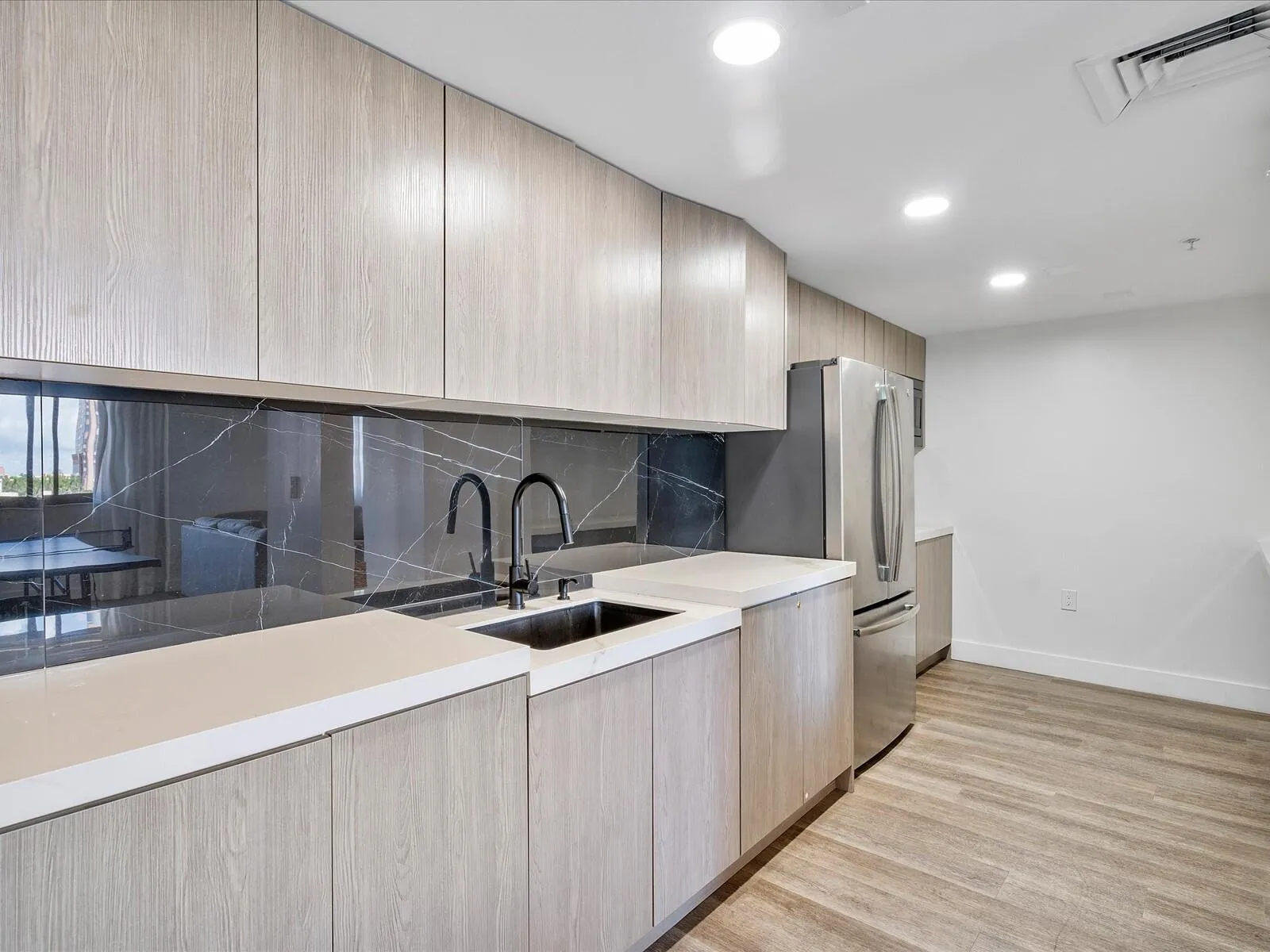 53-Kitchen