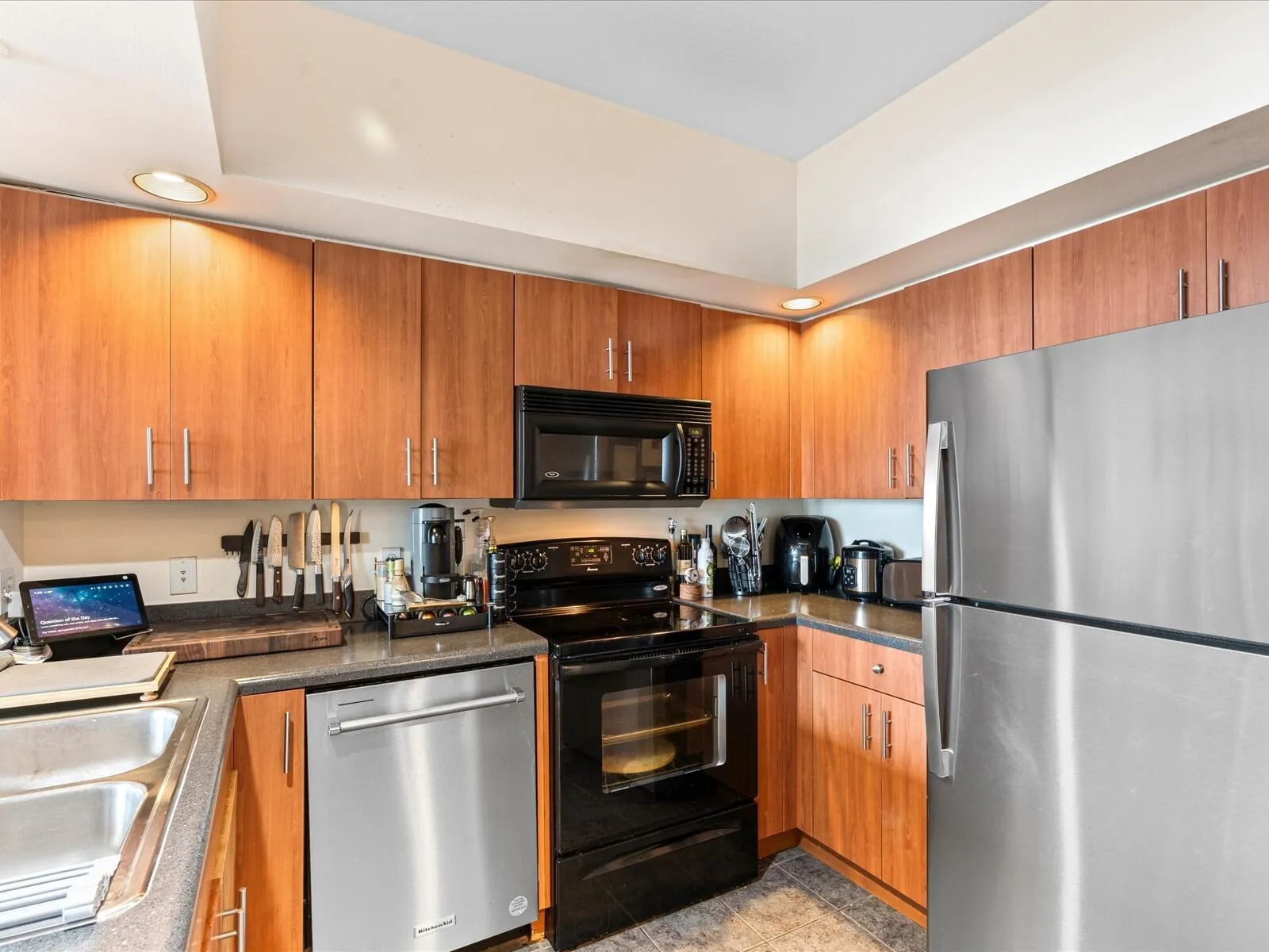 13-Kitchen