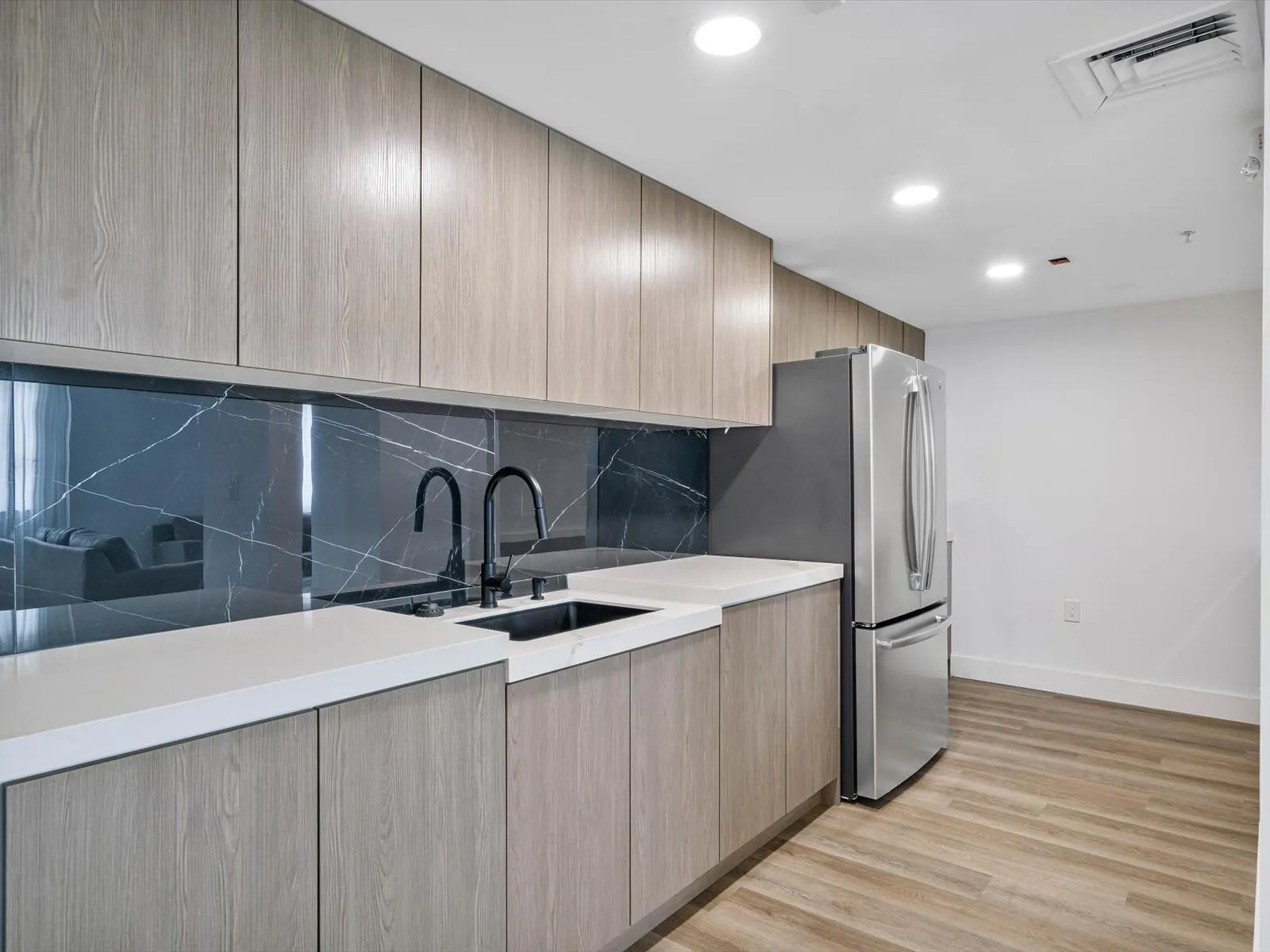 54-Kitchen