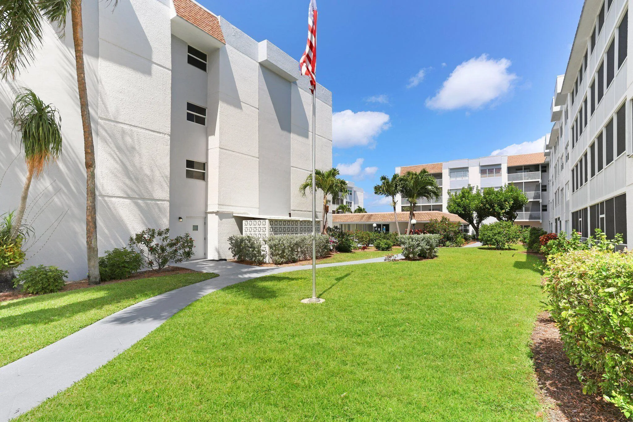 23-web-or-mls-14-web-or-mls-0E2A8206