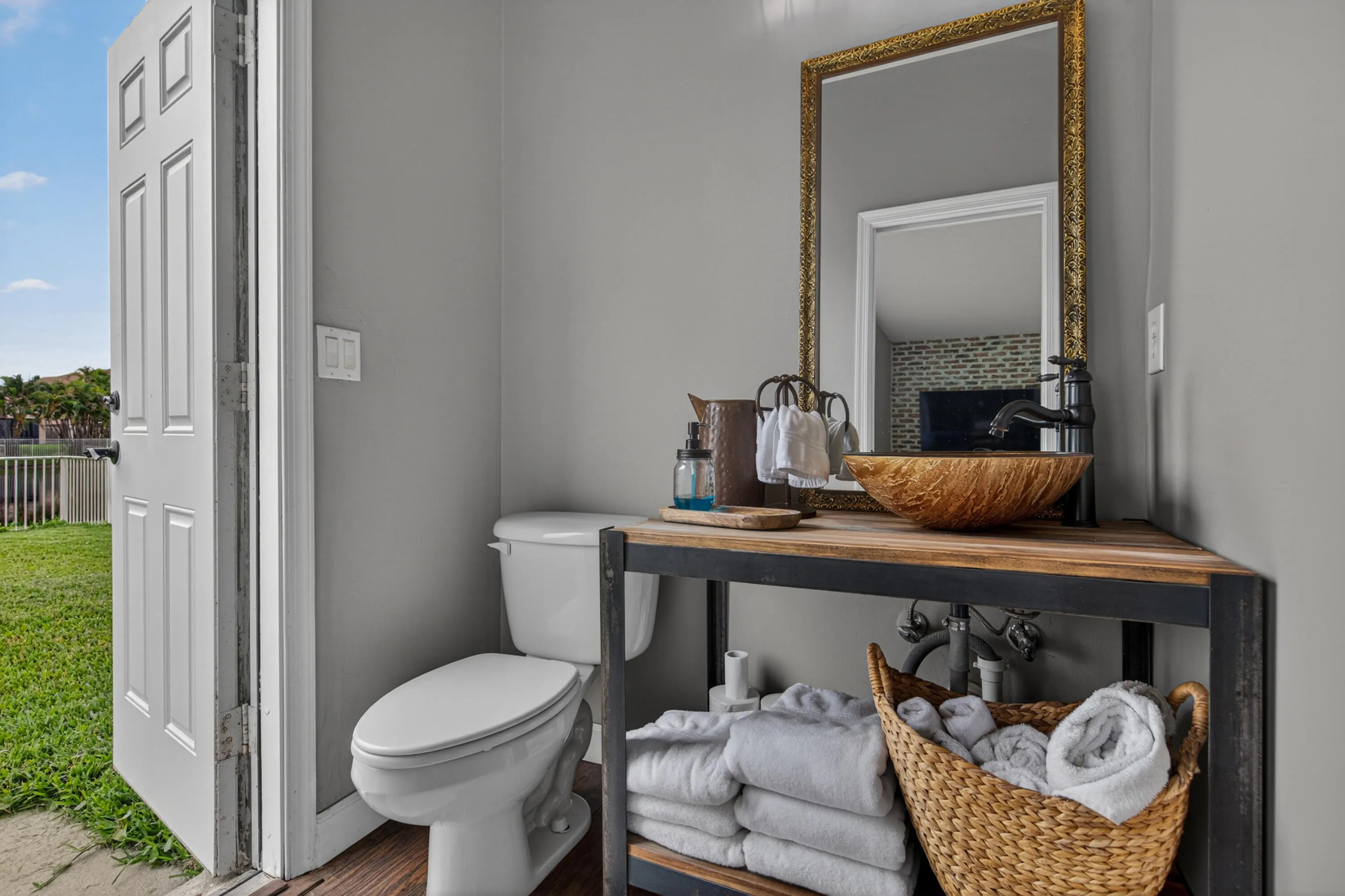 Property photo 35