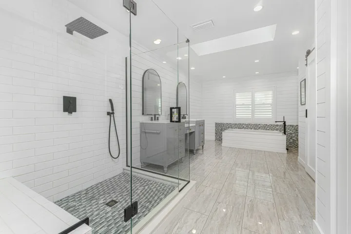 Upstairs Master Bathroom