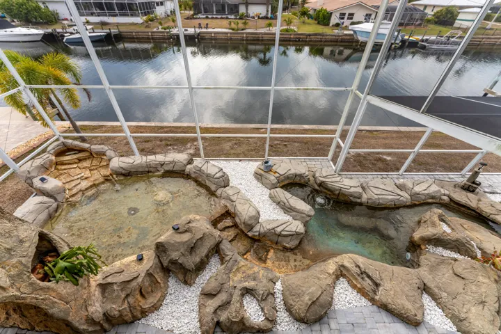 Pool Spa & Water Feature