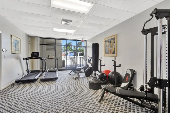 FITNESS CENTER
