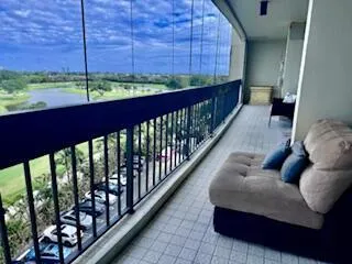 ALL ROOMS HAVE A VIEW GOLF