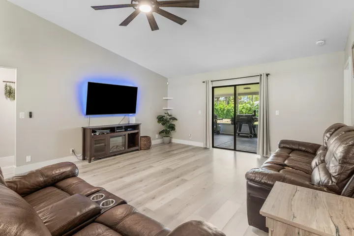 013-1710570thStreetNorth-TheAcreage-FL-3