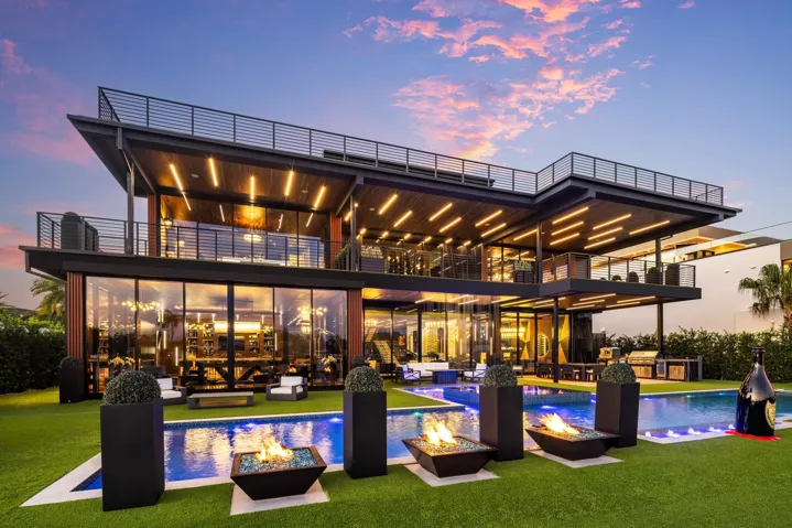 Twilight Exterior 7