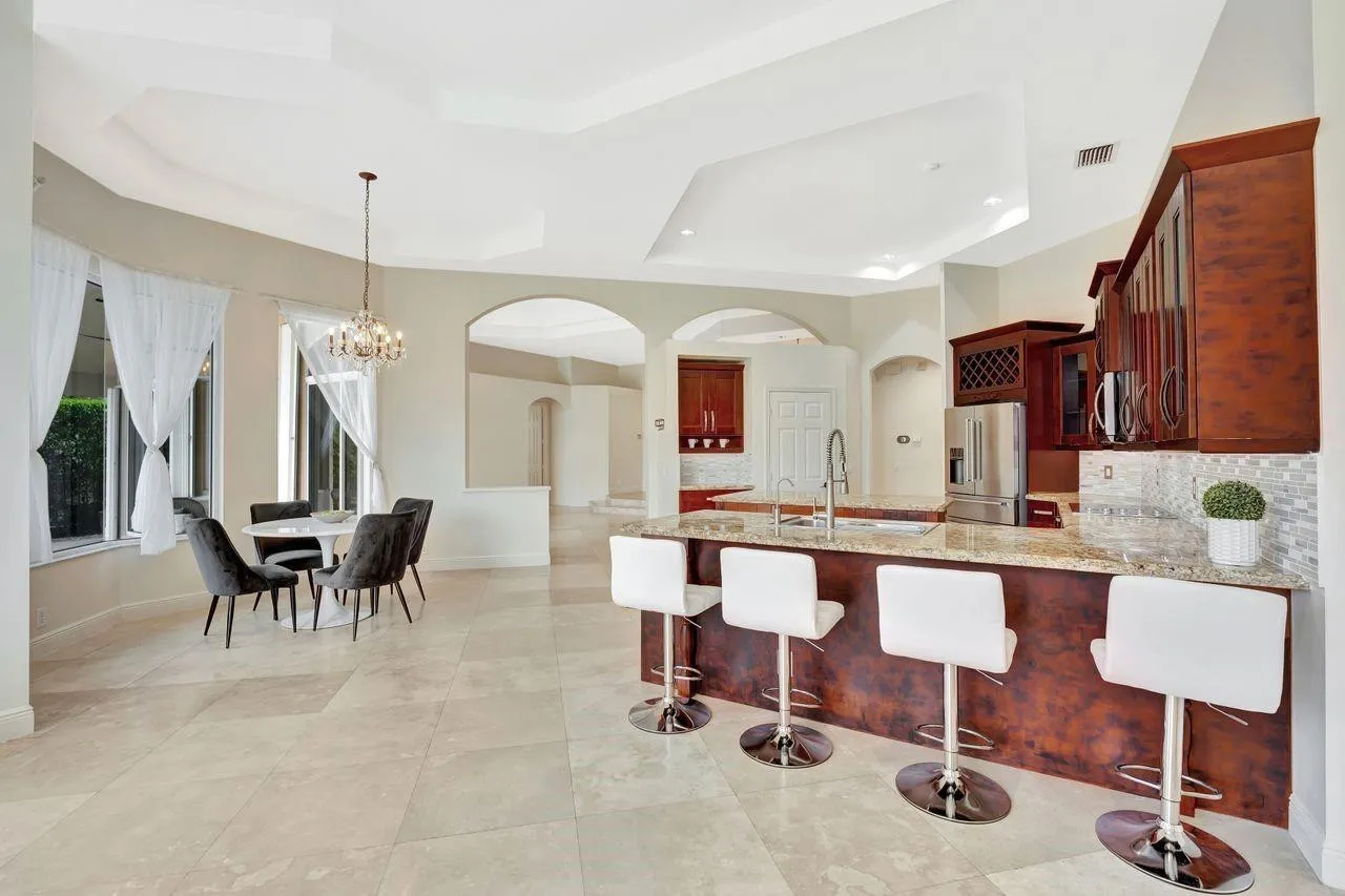 Property photo 25