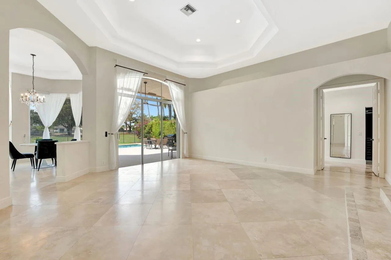 Property photo 74