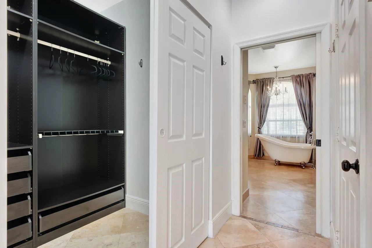 Property photo 44