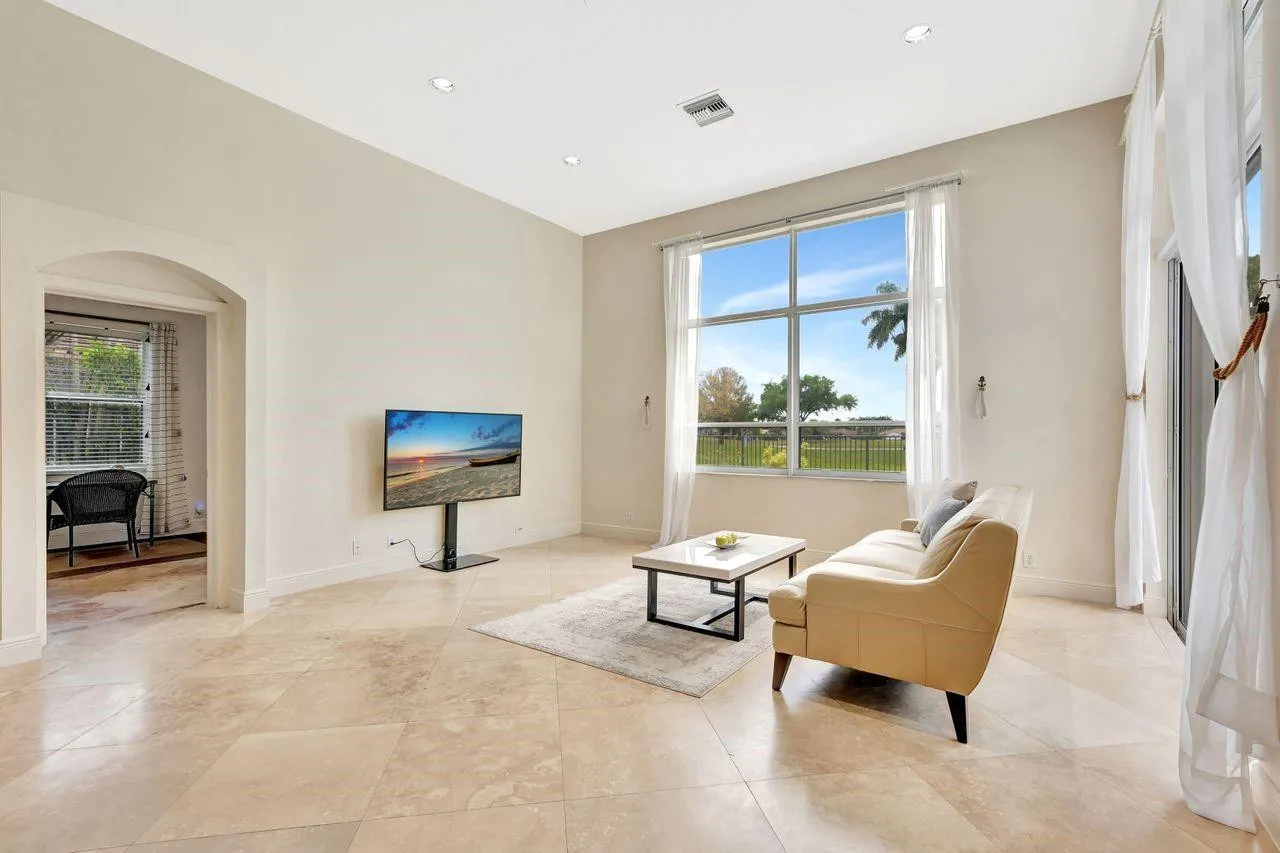 Property photo 50