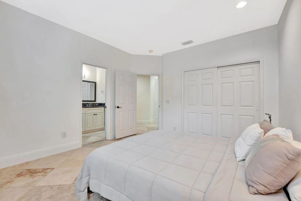 Property photo 63