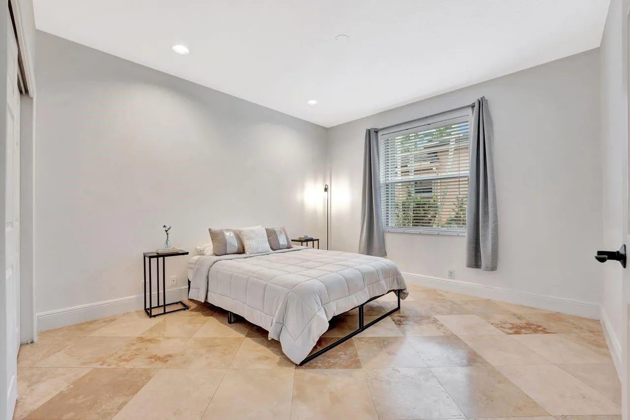 Property photo 62