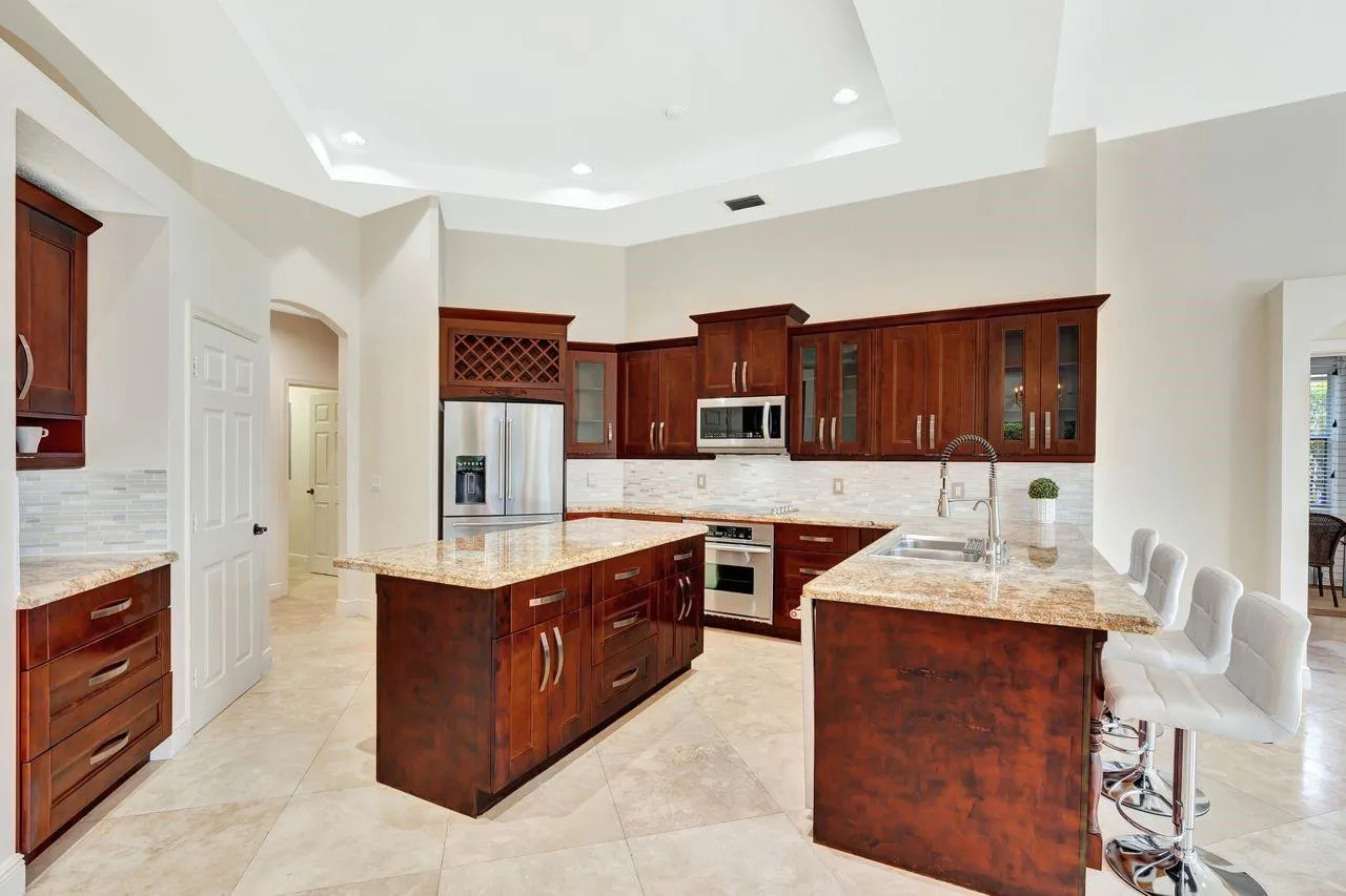 Property photo 28