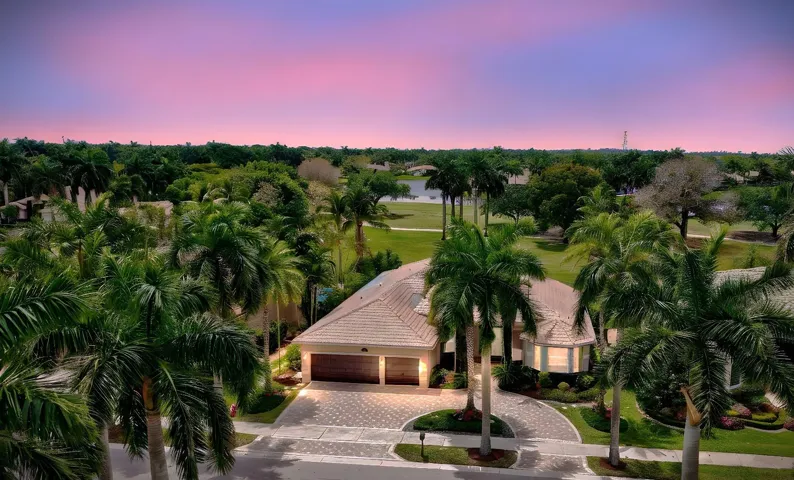 Dream Home For Rent! Stunning 4/3/3CG single story residence with fully fenced backyard retreat with manicured landscaping, heated pool, situated on expansive golf lot framed by lake.