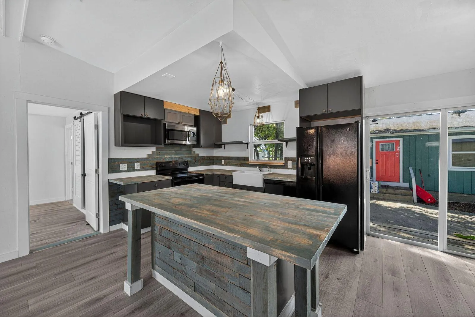 KITCHEN 2