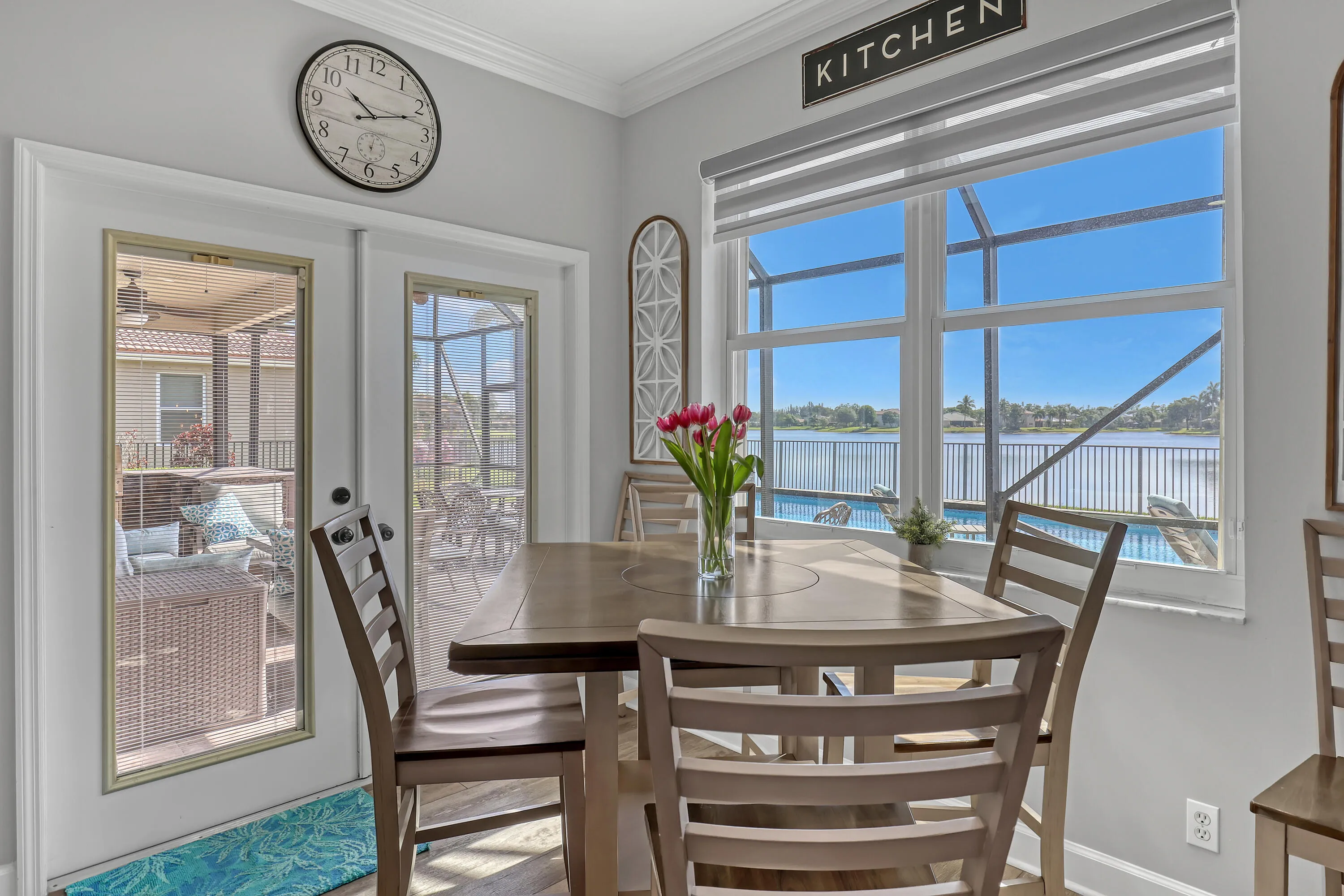 Breakfast nook