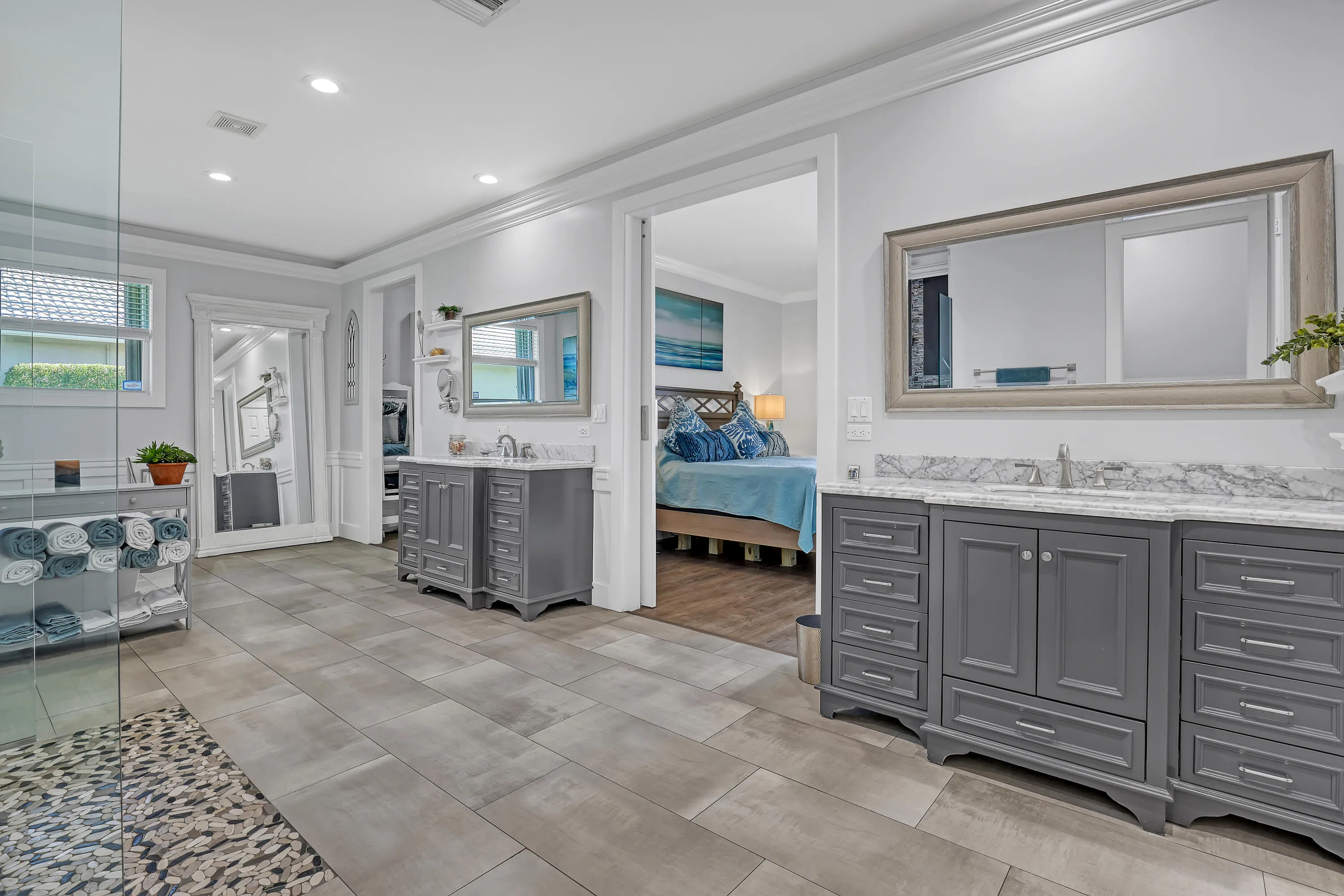 Primary bath with large walk in closet