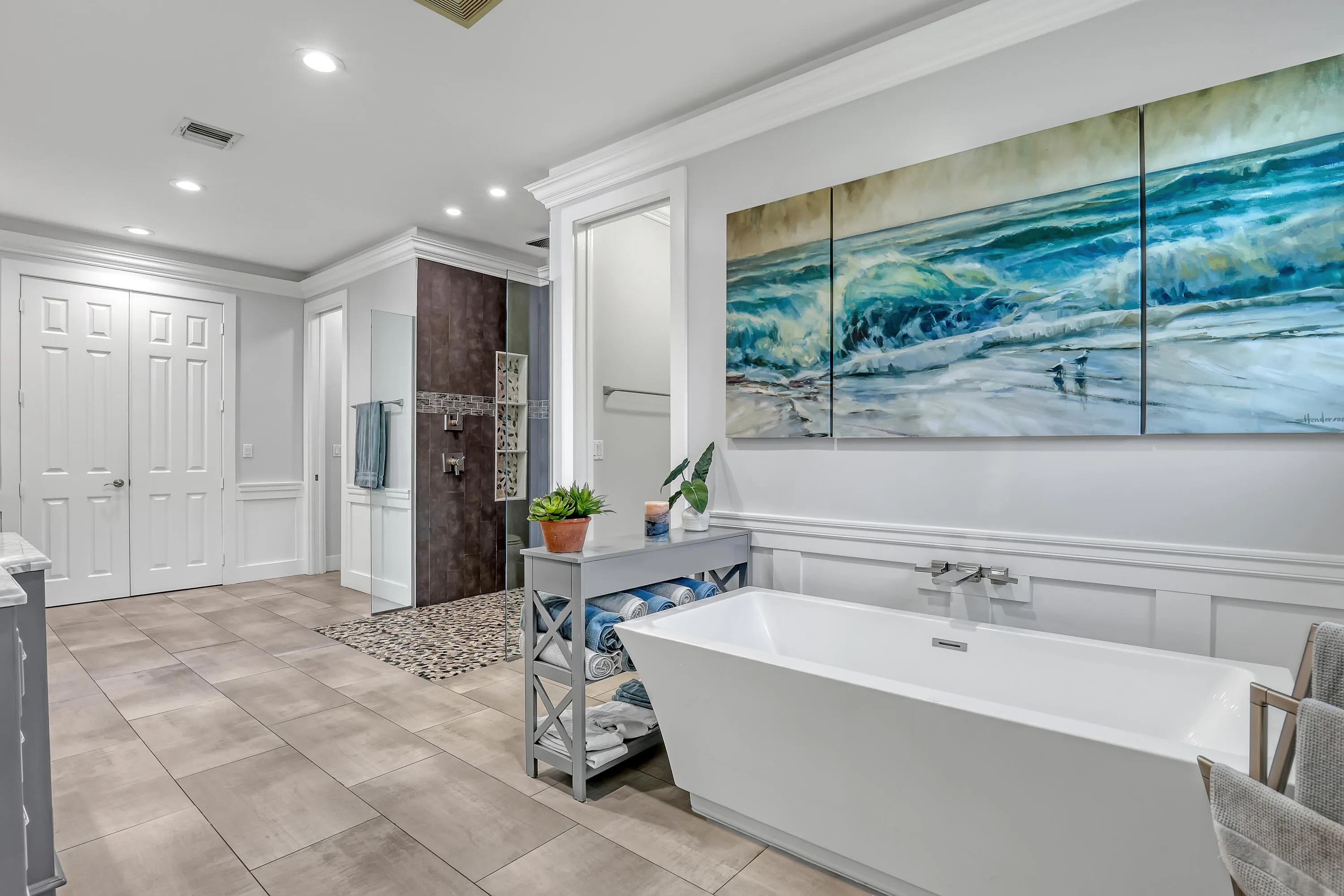 NIce soaking tub after a long day