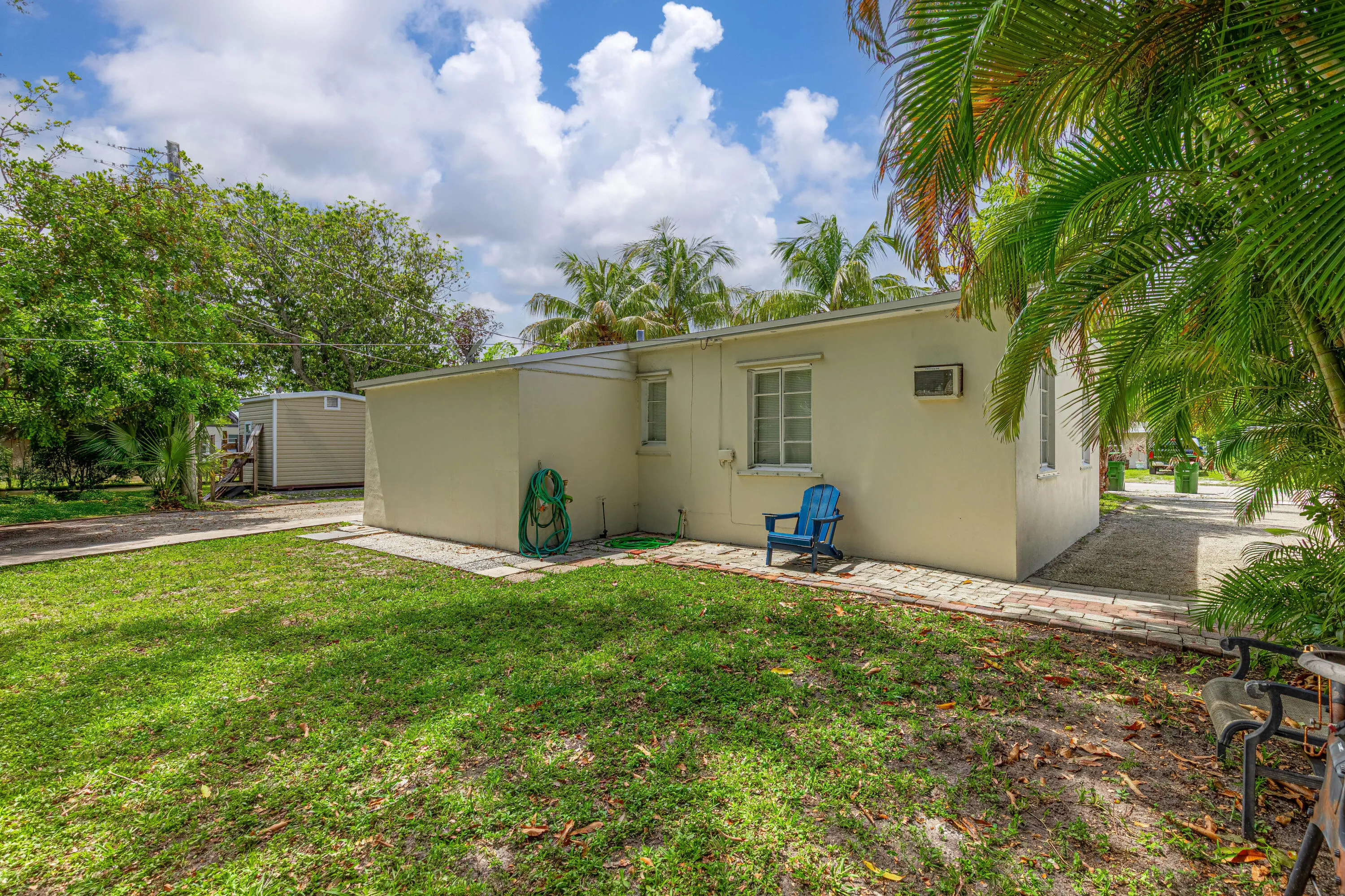 Front Unit-Back yard