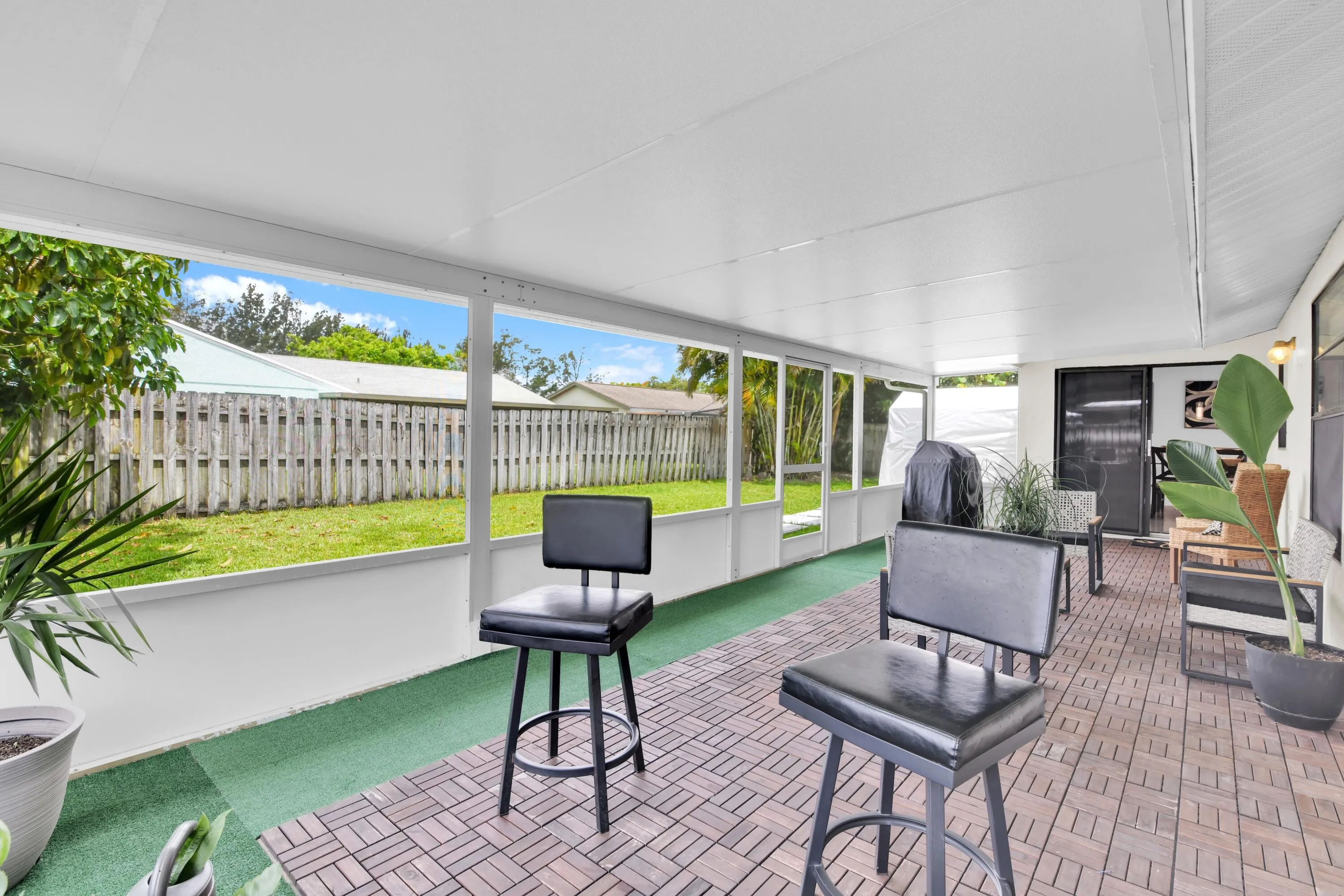 GREAT SPACE FOR ENTERTAINING