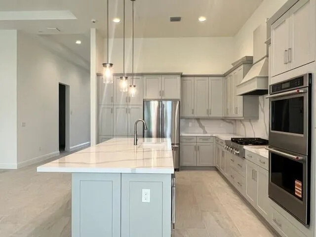 GOURMET KITCHEN