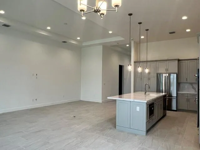 GOURMET KITCHEN