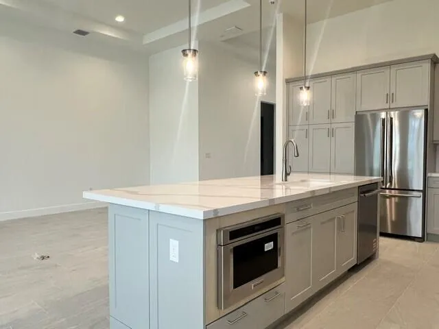 GOURMET KITCHEN