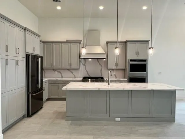 GOURMET KITCHEN