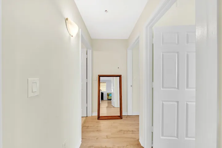 12 Foyer (1)