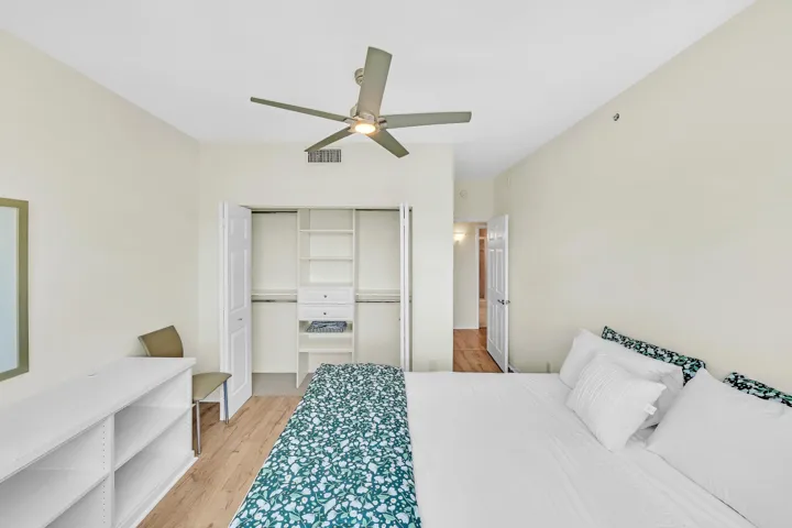 13 Guest Bedroom (3)