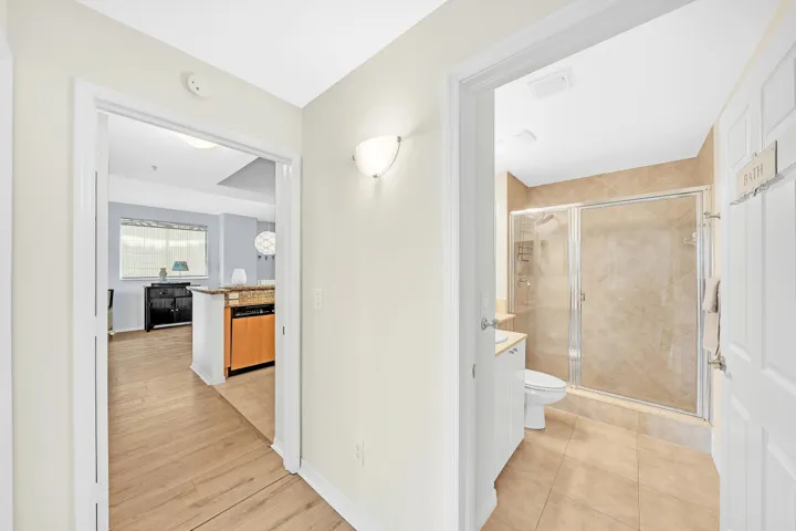 20 Guest Bathroom