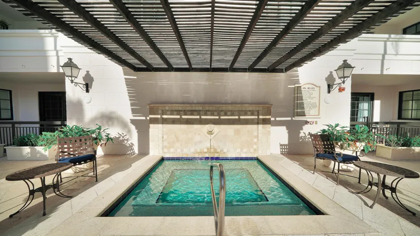 27 Community Pool (4)