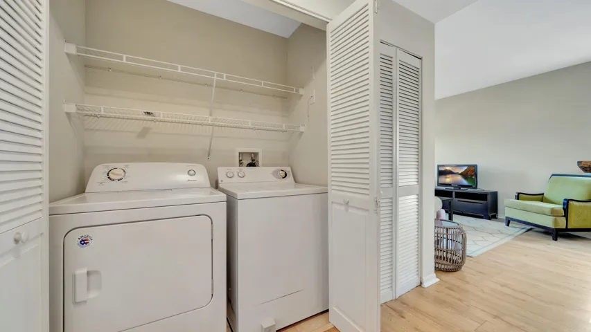 23 Laundry Closet