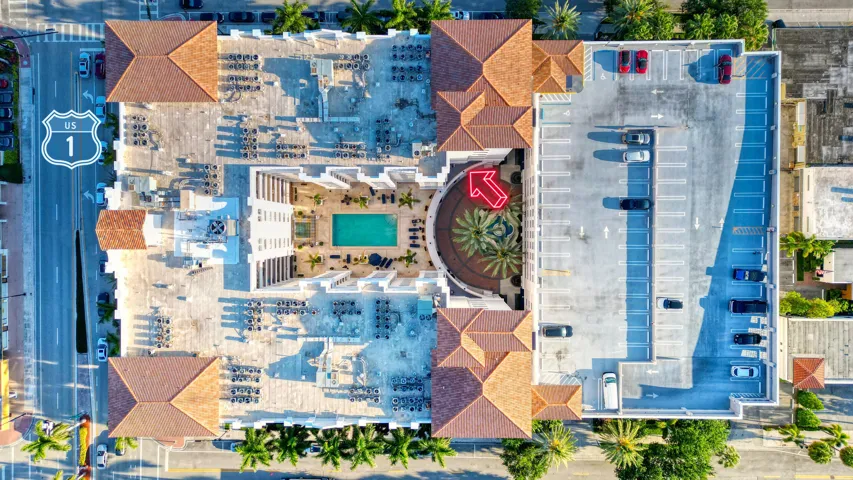 27 Community Pool (6)