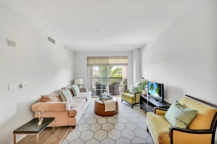 4 Living Area (1)