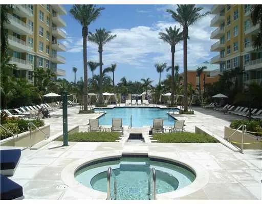 Pool & Spa, Fire Pit
