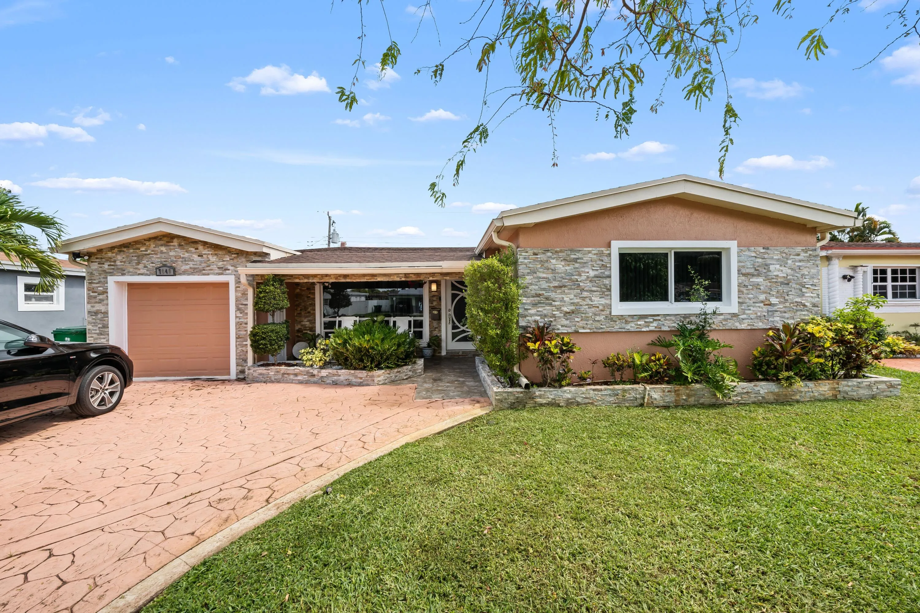 Front Yard Fullview