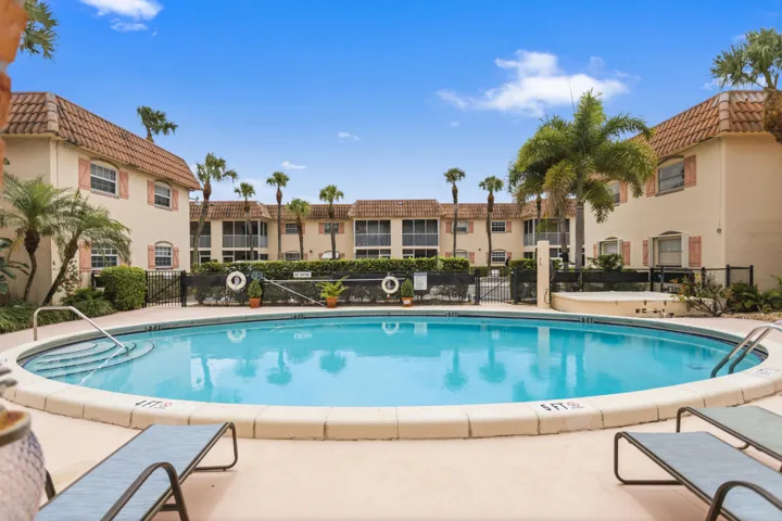 Community pool