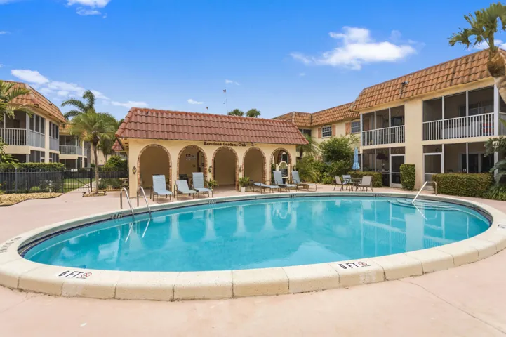 Community pool