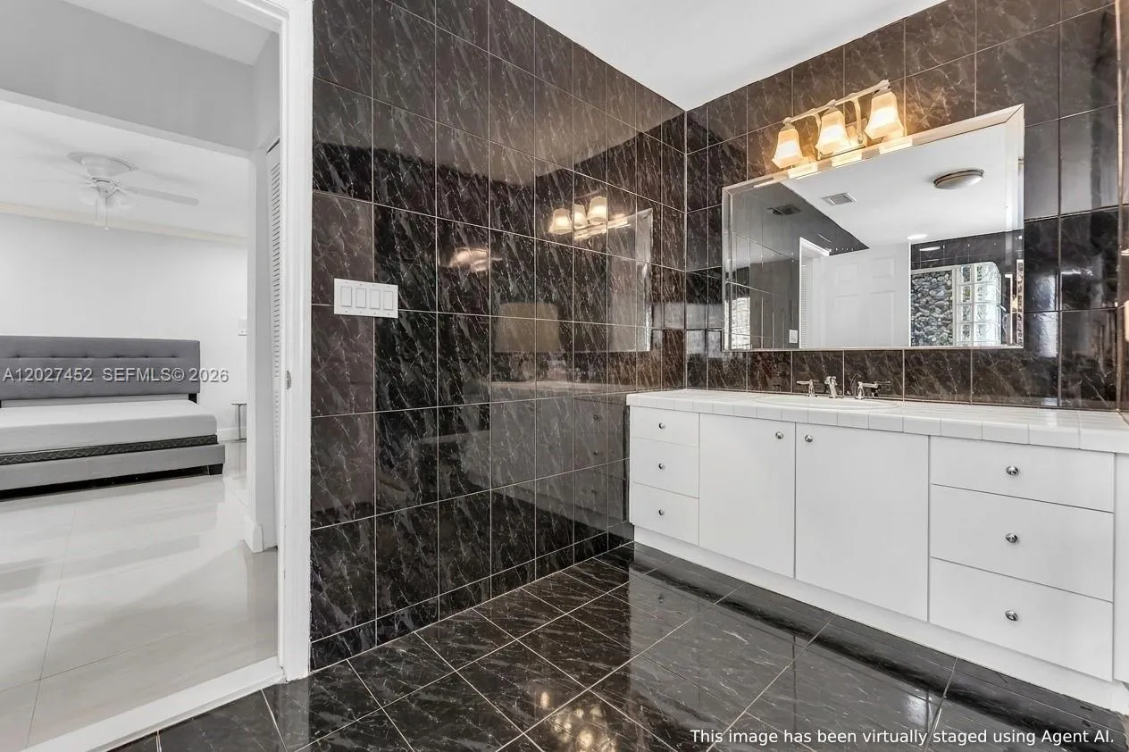 Property photo 55