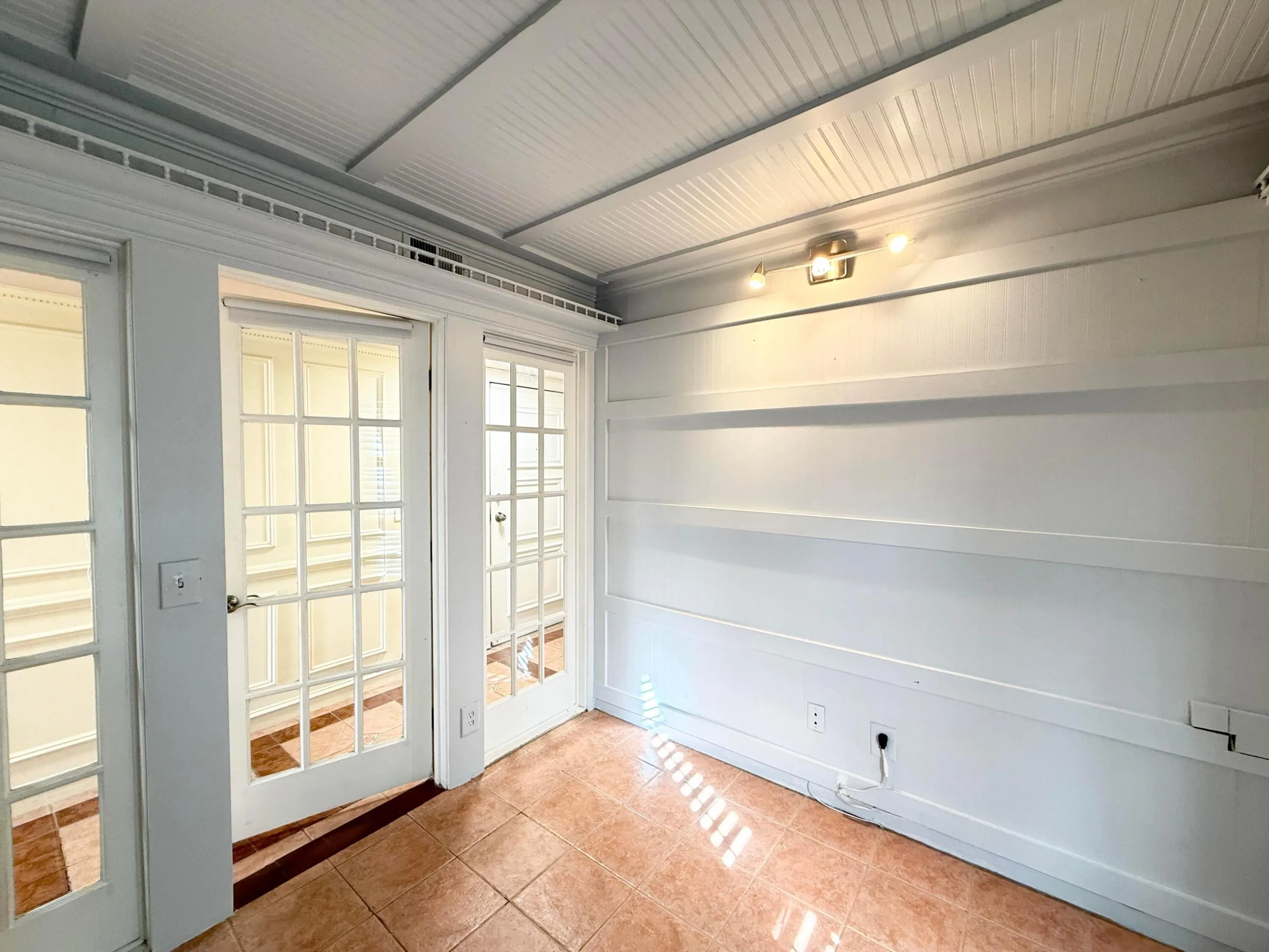 flex room with French door