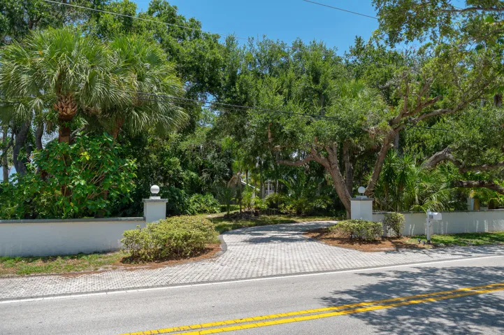 114 N Sewall's Point Rd, Sewall's Point,