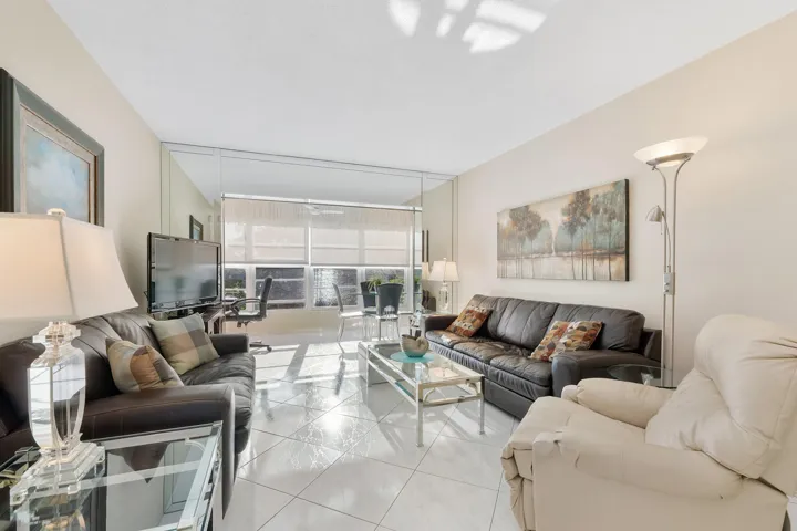 2900 Nw 47th Terr 304B_006