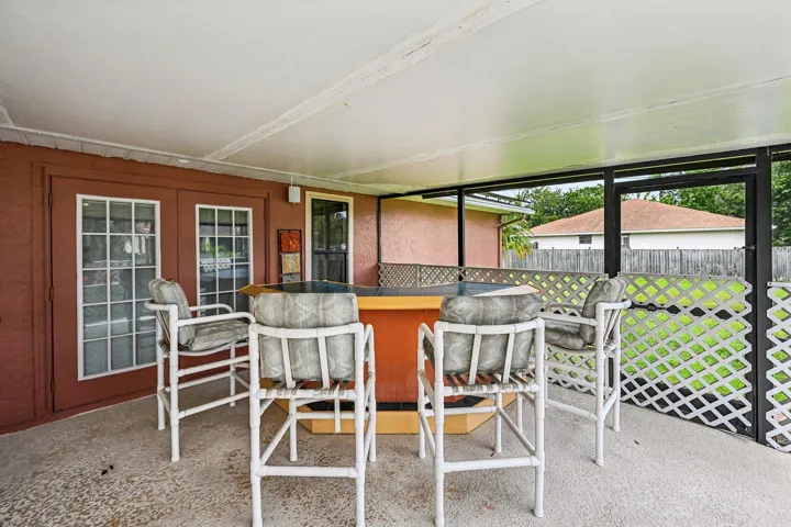 4-web-or-mls-SW Mercer St-S3105-042