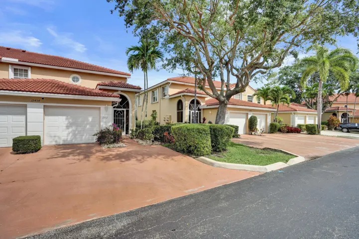 12434 Crystal Pointe - 1 (4)