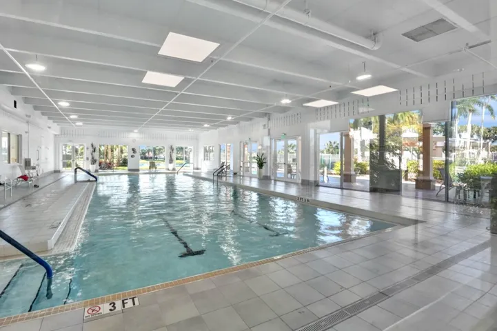 12434 Crystal Pointe - 2