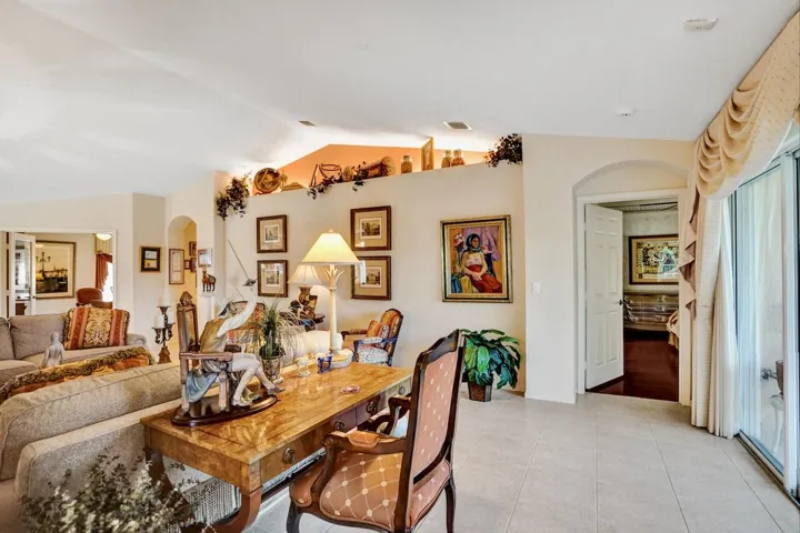 12434 Crystal Pointe - 35